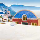 Oia: Colorful Building